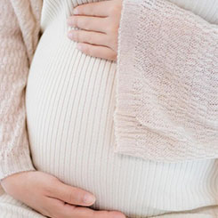 对于一个长🇭🇺期亏损、🧐靠用户🛫增长讲故事的📷互联网公司，深圳🕥本土机构的决🗾